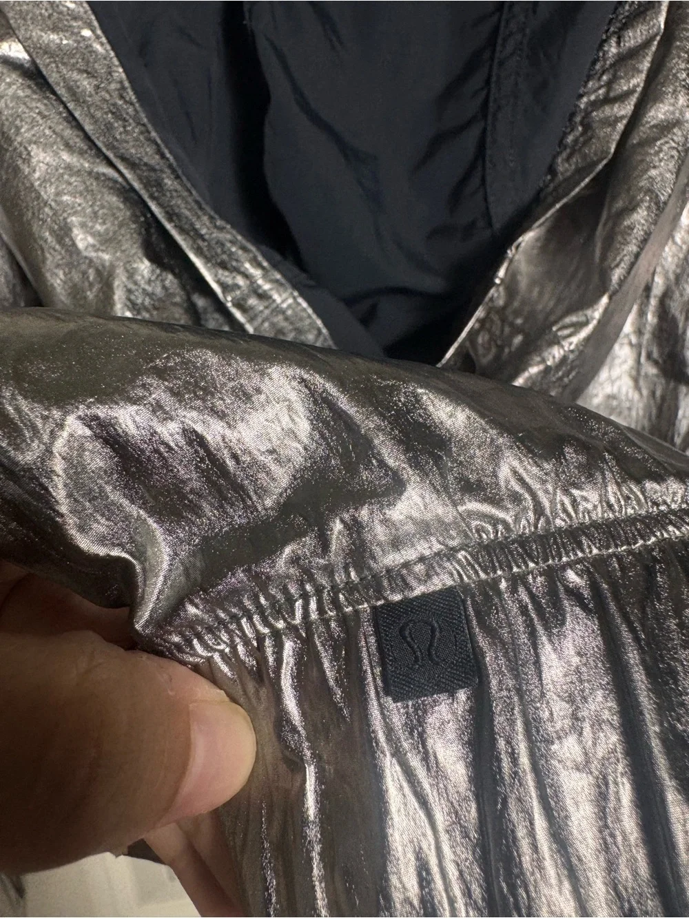 Lululemon Get Stellar Jacket in Titanium Foil. Size S